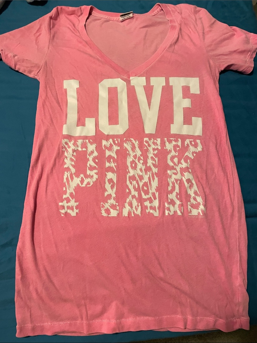 PINK Victoria's Secret V-Neck Tee — Love Pink